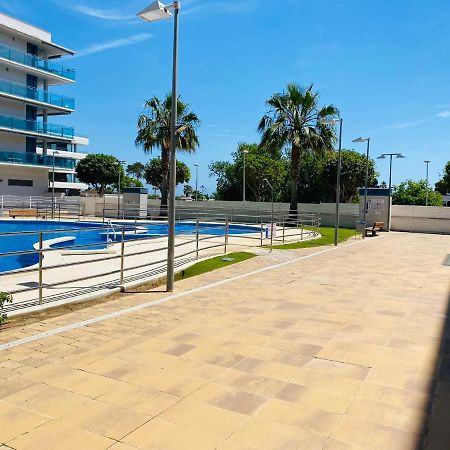 Elise Sun Beach Кембрилс Екстериор снимка